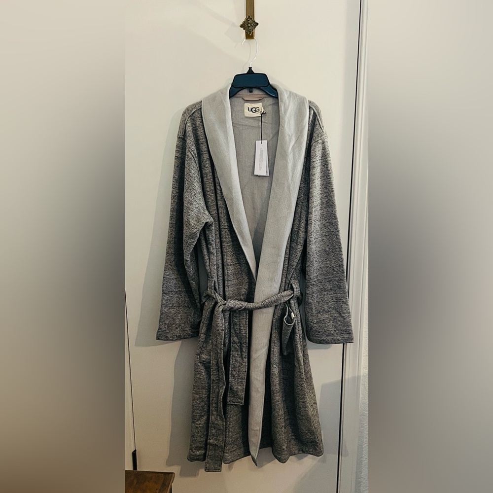 UGG L/XL Soft Gray Robe